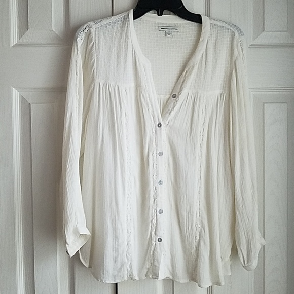 American Eagle Outfitters Tops - American Eage Button Down Tshirt
